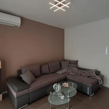 Apartment Elke Maria With Overflow Pool And Hydromassage *