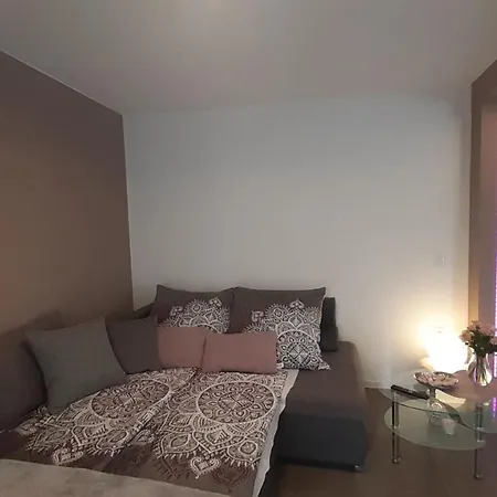 Elke Maria With Overflow Pool And Hydromassage Apartment