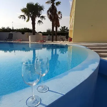 Apartman Elke Maria With Overflow Pool And Hydromassage *
