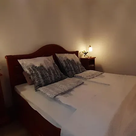 Apartman Elke Maria With Overflow Pool And Hydromassage Novigrad Istria